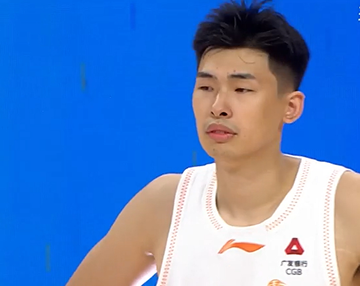 广东队领先19分遭福建逆转 杜锋三大战术失误成