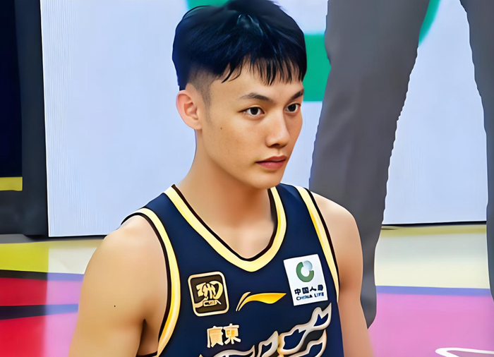 广东队领先19分遭福建逆转 杜锋三大战术失误成